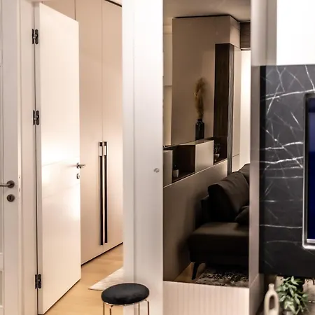 Apartmán Prestige Luxury - Prime Location - Private Garage Parking