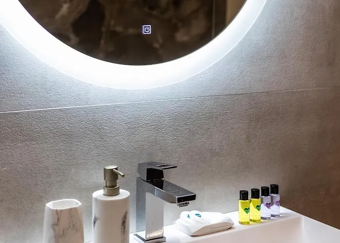 Prestige Luxury - Prime Location - Private Garage Parking Lejlighed *